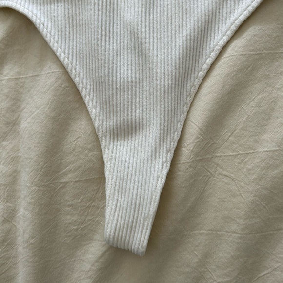 UO WOMENS BODYSUIT LOT SMALL- Lavender, White, and Green - Picture 4 of 10